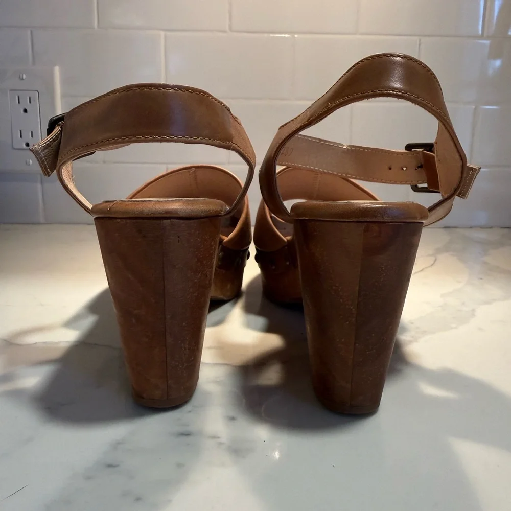 Five Worlds Tan Leather Platform Clogs with Studs and Ankle Strap - Picture 3 of 7